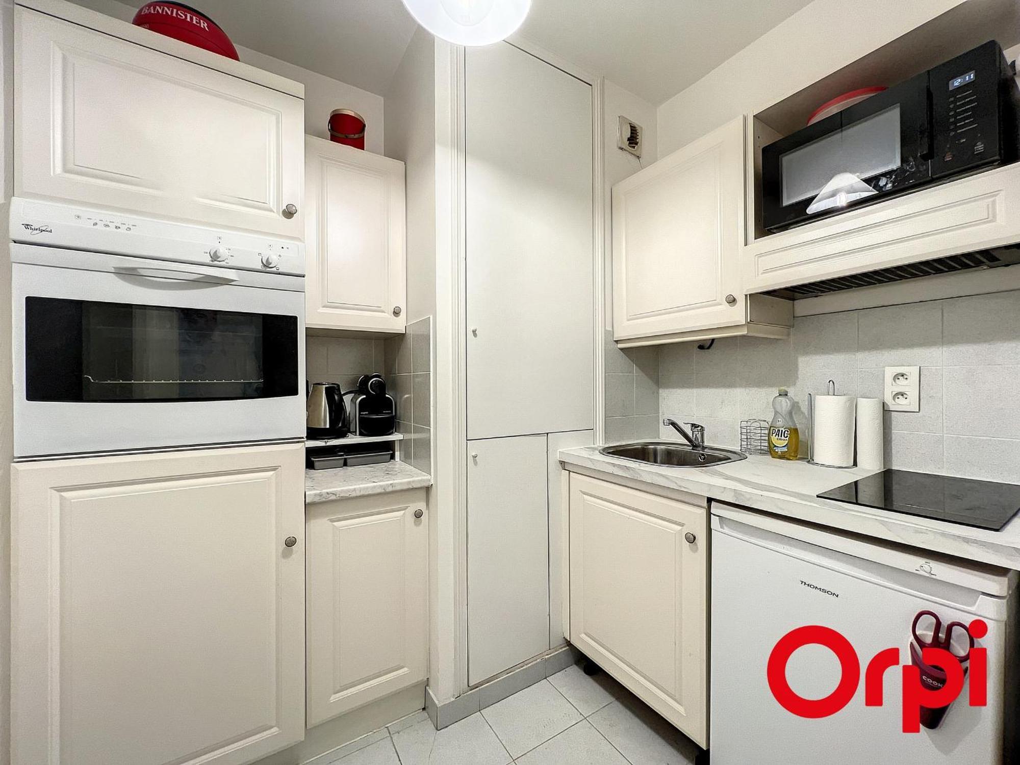 Proche Plages Avec Piscine, Sauna, Parking Et Climatisation - Fr-1-647-23 Appartement