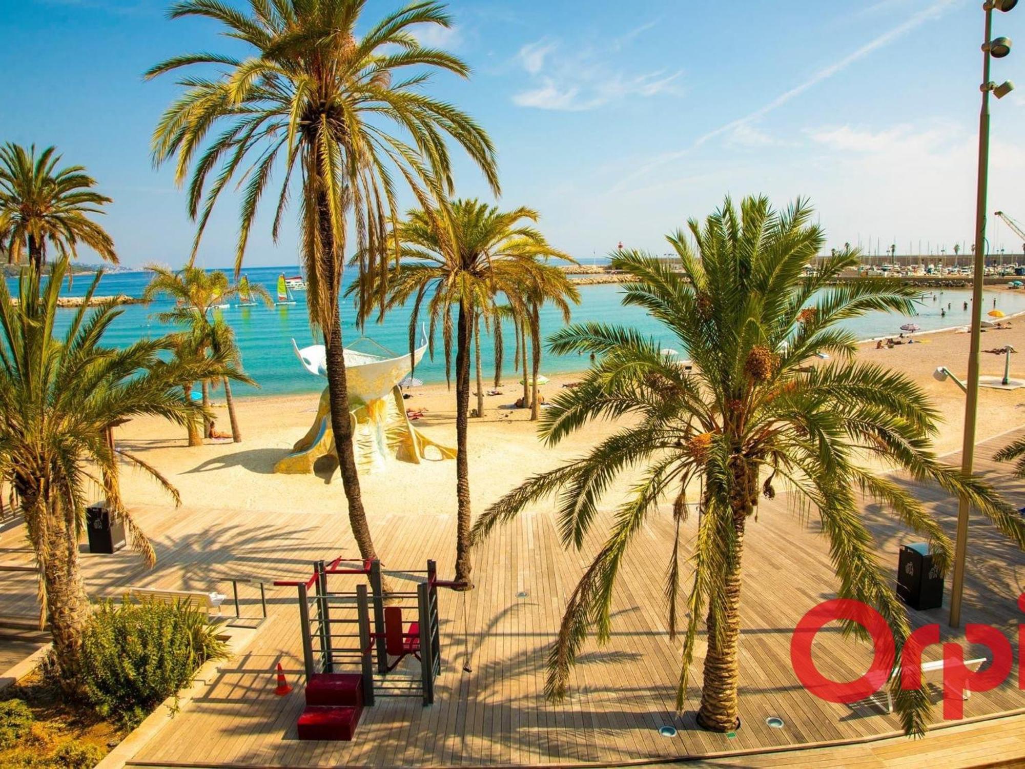 Proche Plages Avec Piscine, Sauna, Parking Et Climatisation - Fr-1-647-23 Appartement *