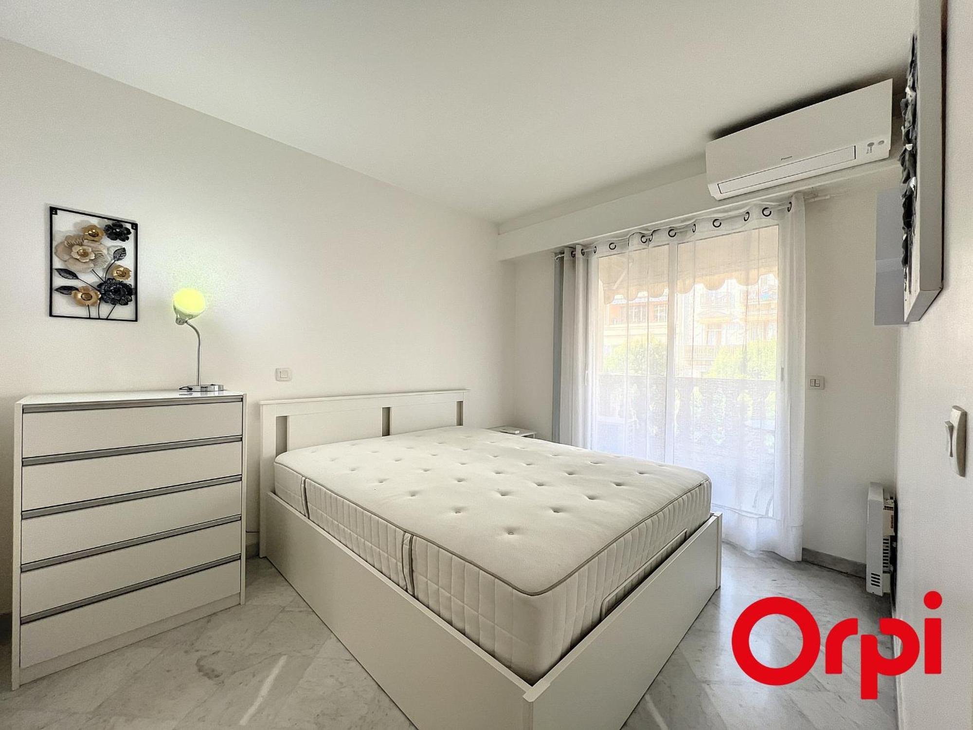 Proche Plages Avec Piscine, Sauna, Parking Et Climatisation - Fr-1-647-23 Appartement *